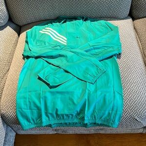 Adidas - New With Tags - Green and White - Mens Running Jacket